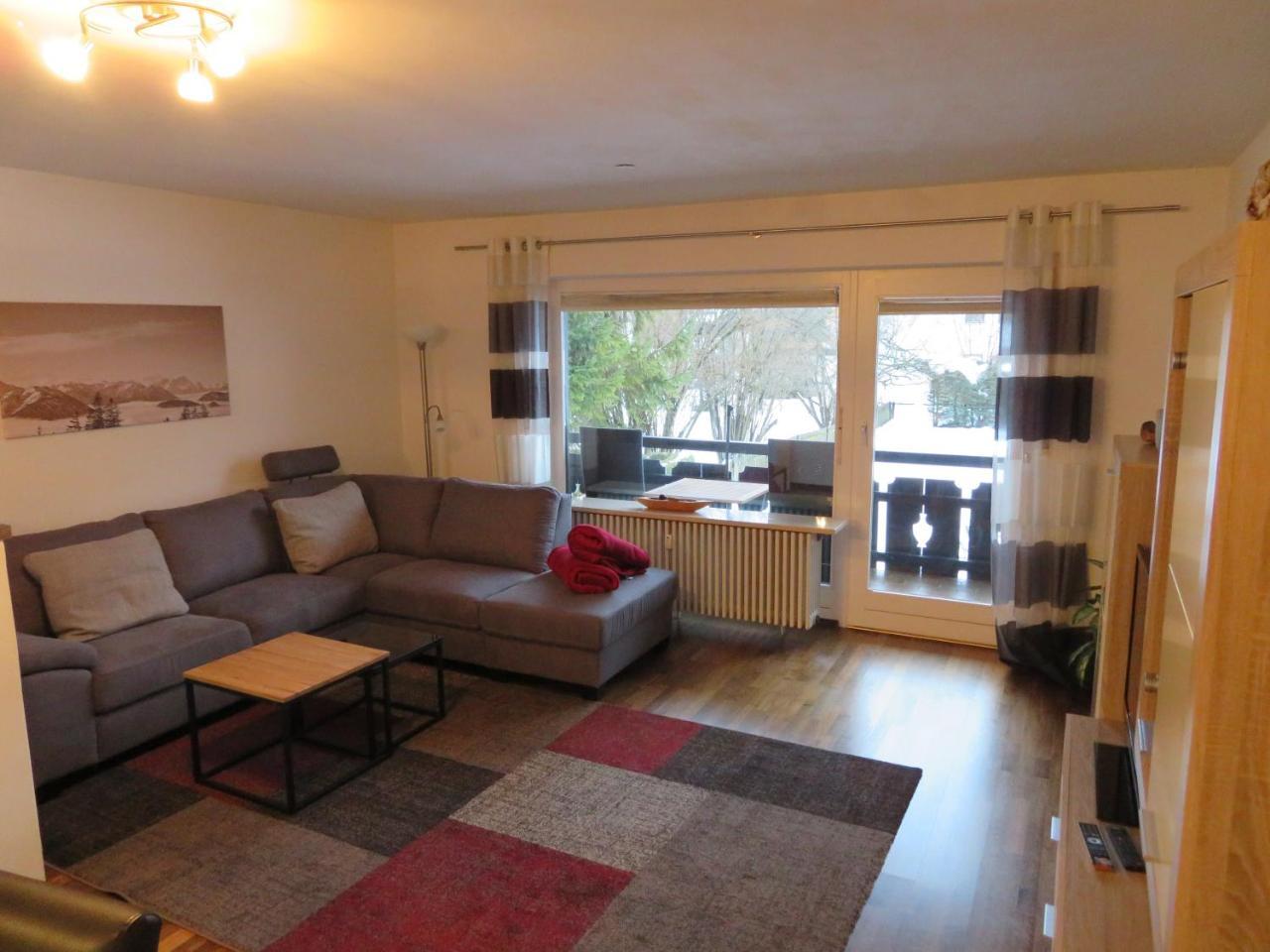 Bergspitze Apartment การ์มิช-พาร์เทนเคียร์เชน ภายนอก รูปภาพ